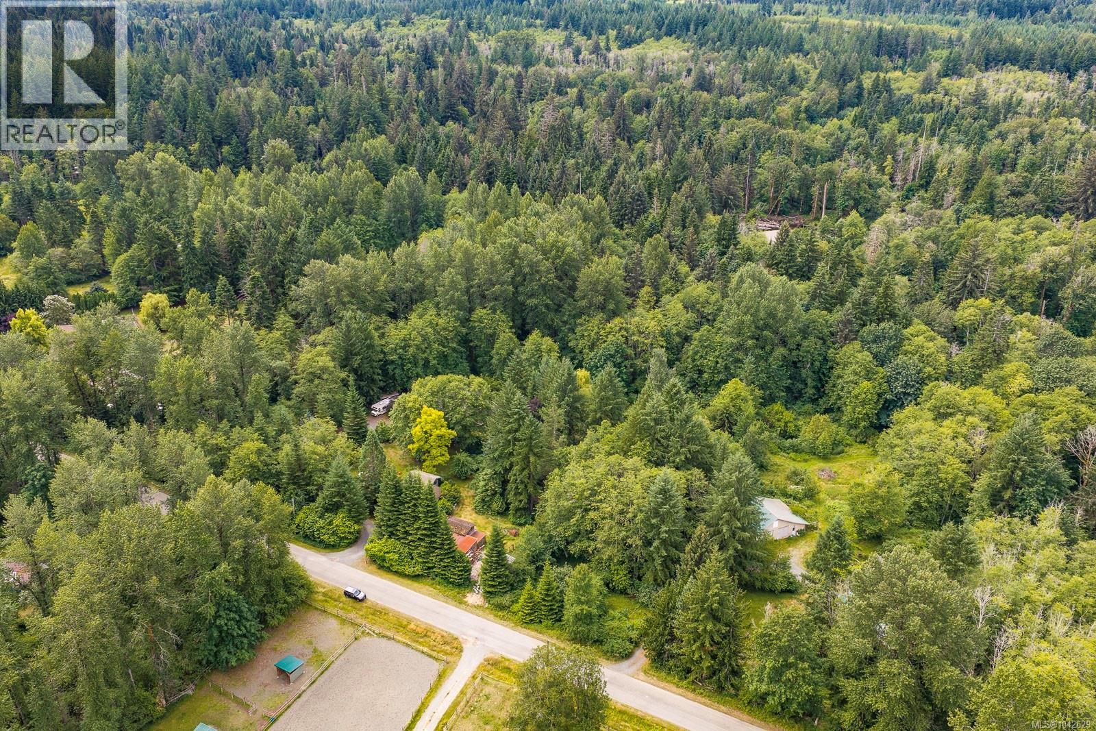 7013 Railway Ave, Courtenay