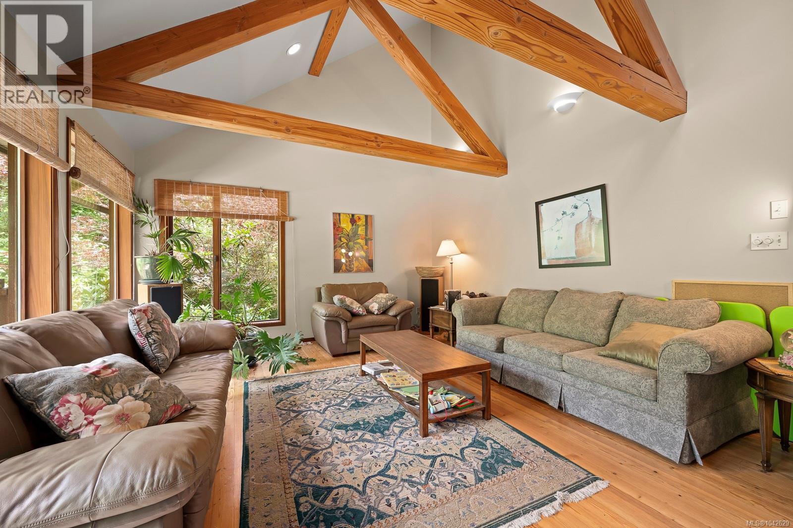 7013 Railway Ave, Courtenay