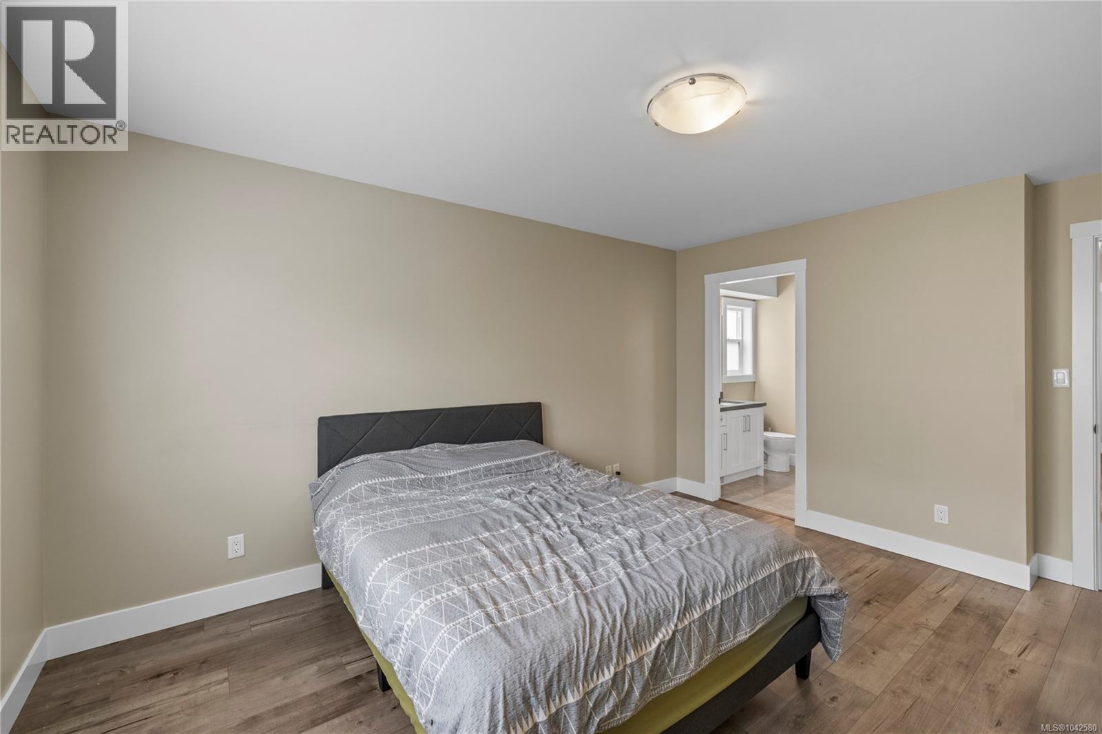541 Lori Pl - 28
