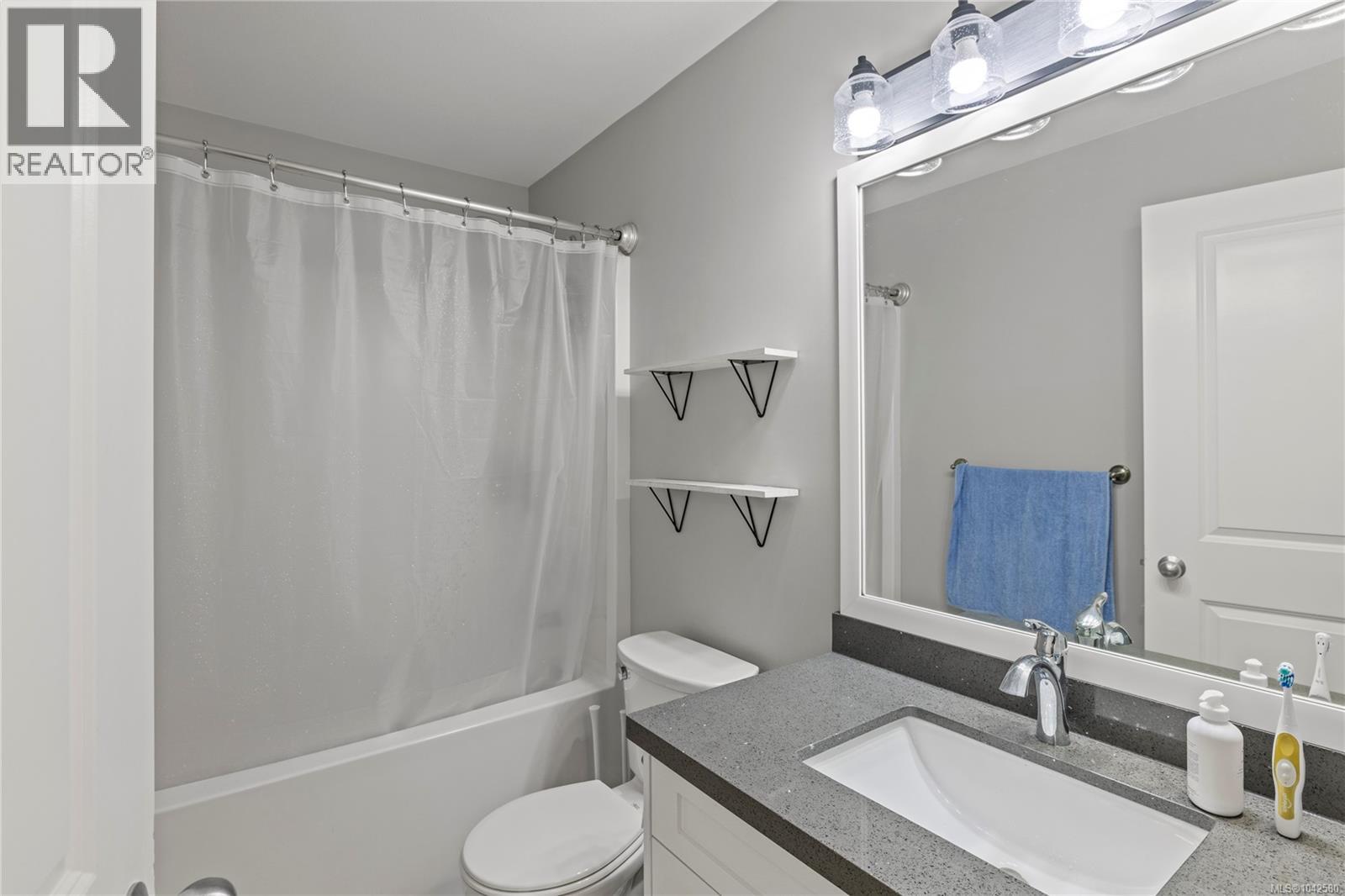 541 Lori Pl - 33