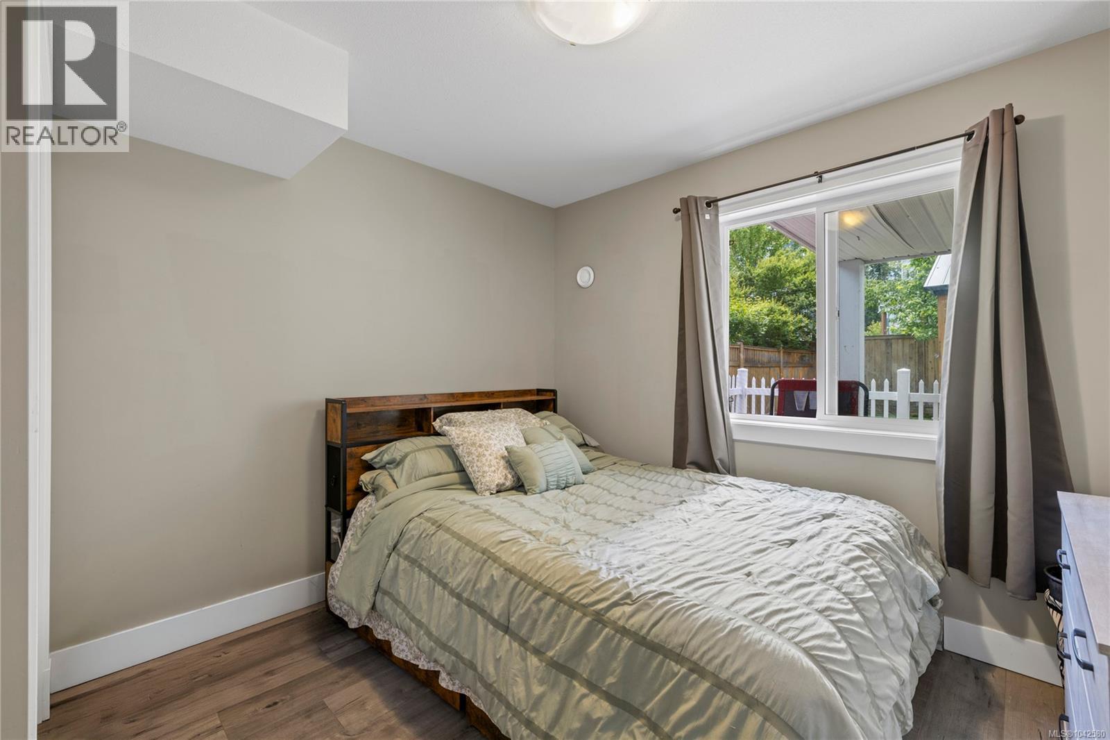 541 Lori Pl - 39