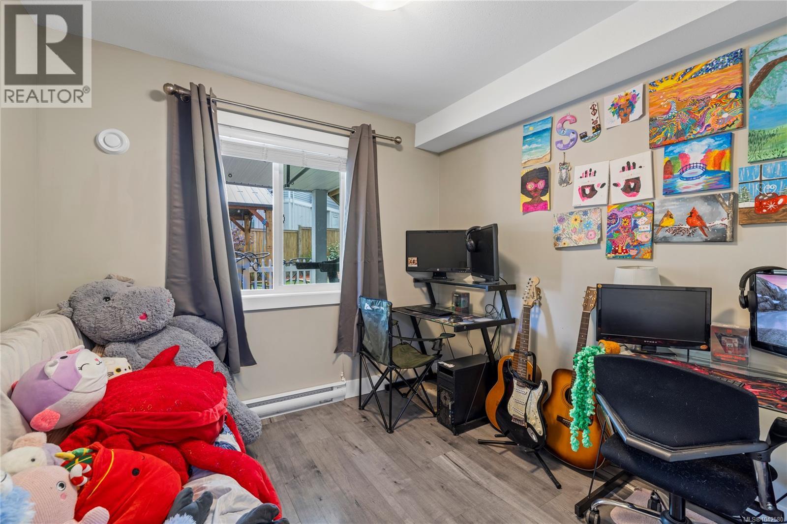 541 Lori Pl - 40