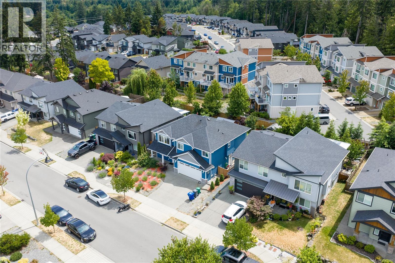 541 Lori Pl - 60