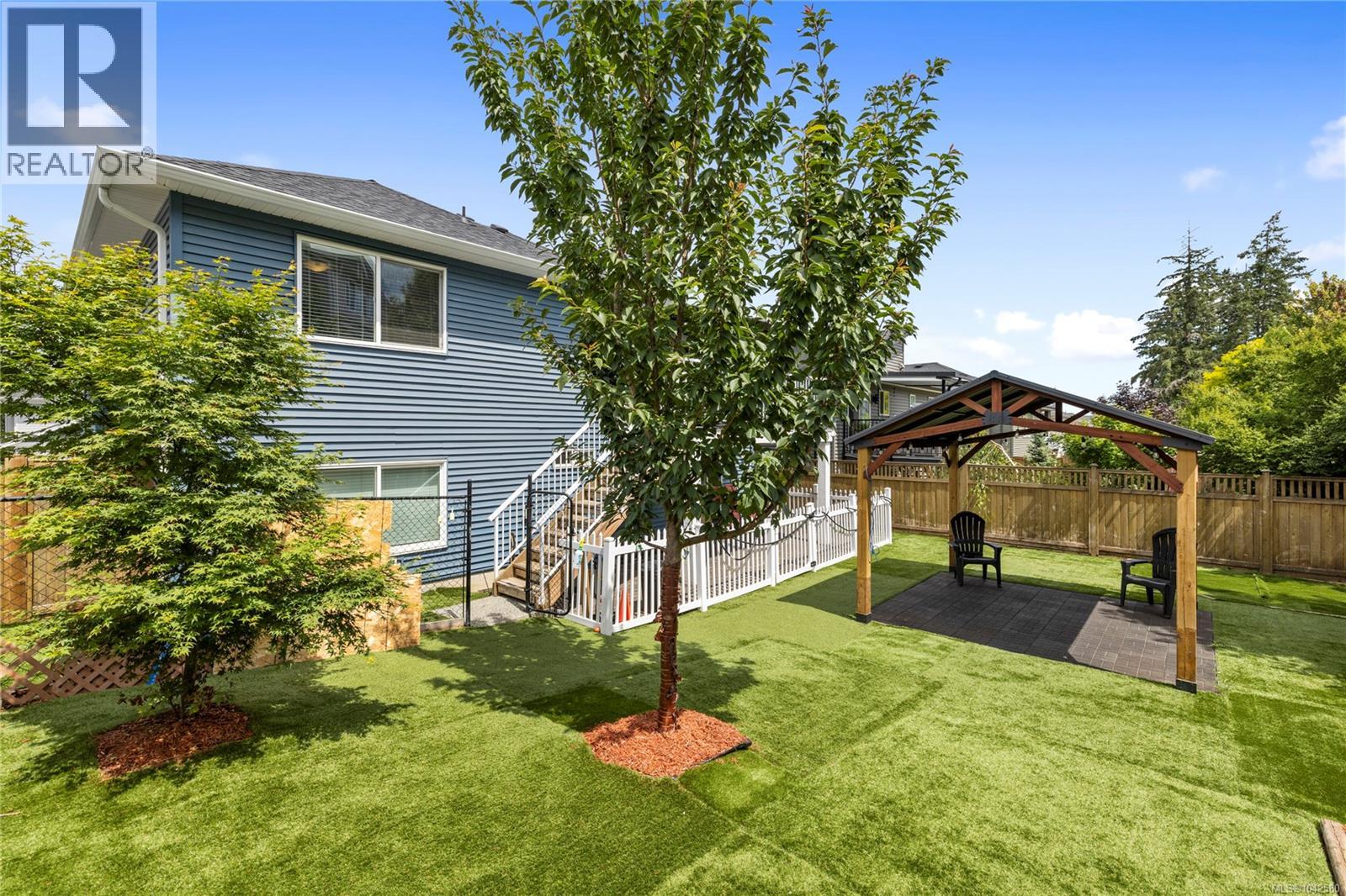 541 Lori Pl - 9