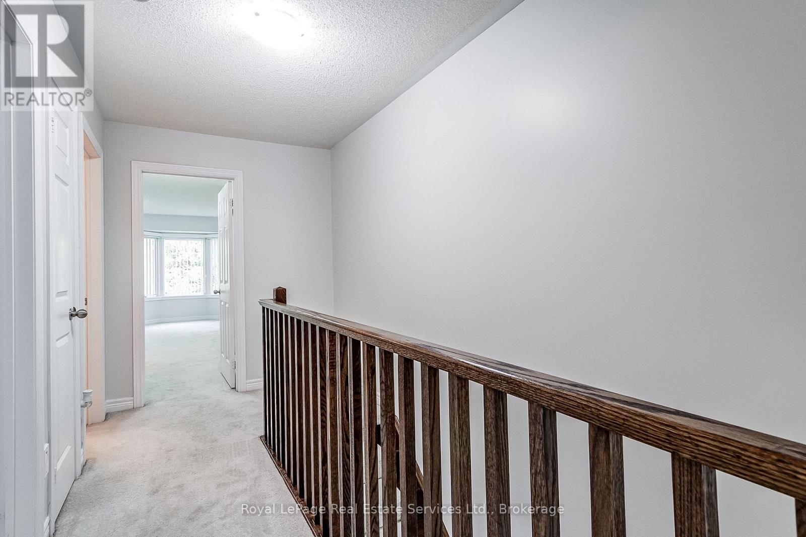 #22 233 DUSKYWING WAY - 23