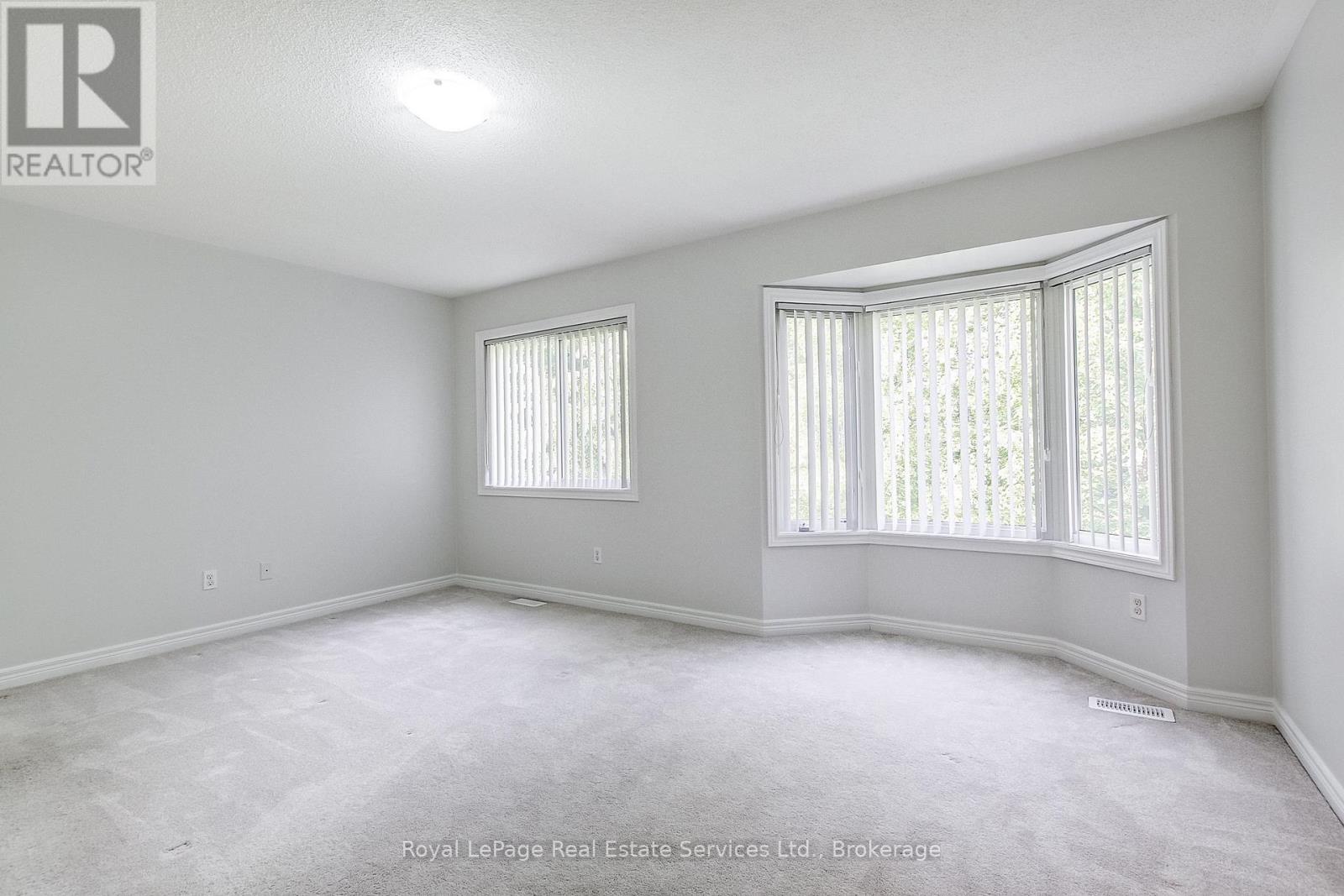 #22 233 DUSKYWING WAY - 26