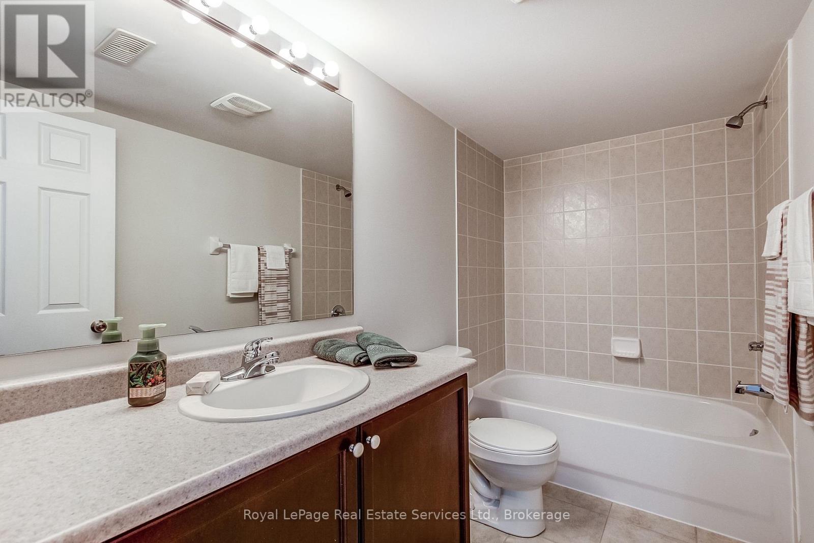 #22 233 DUSKYWING WAY - 40