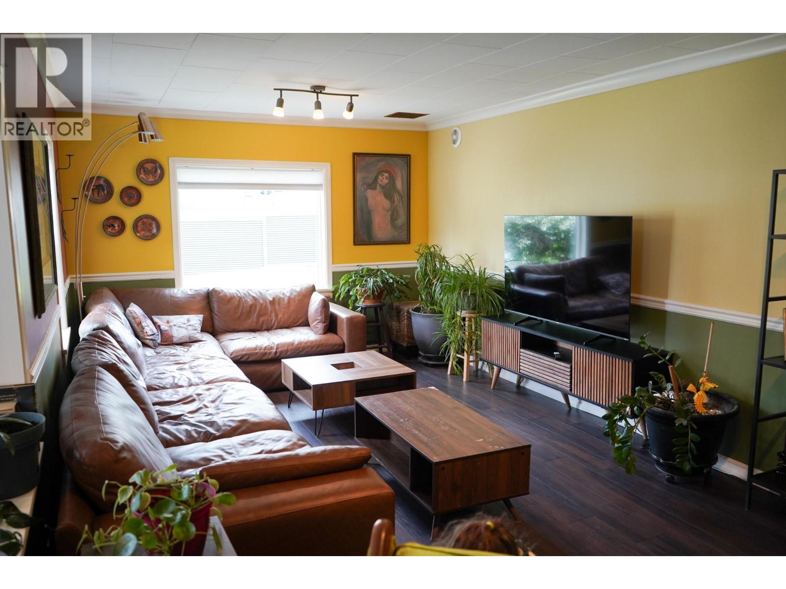 304 MCDONALD Avenue, Clinton
