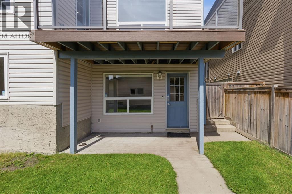 241 Somerside Close SW — photo 42