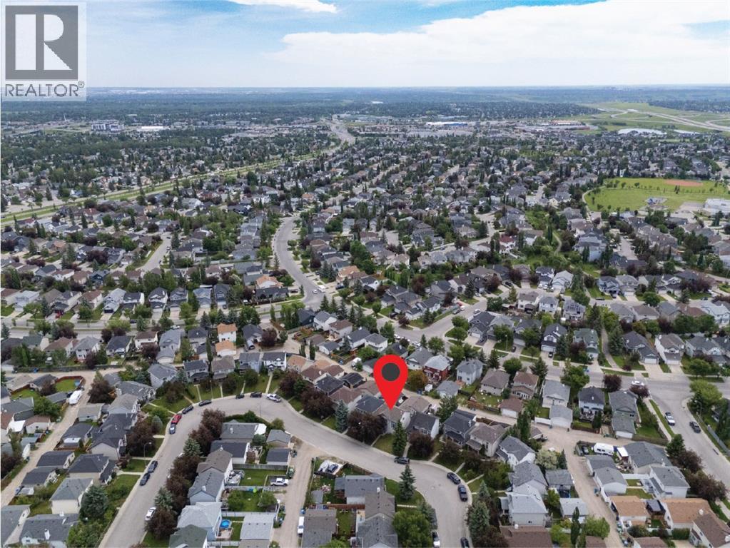 241 Somerside Close SW — photo 48