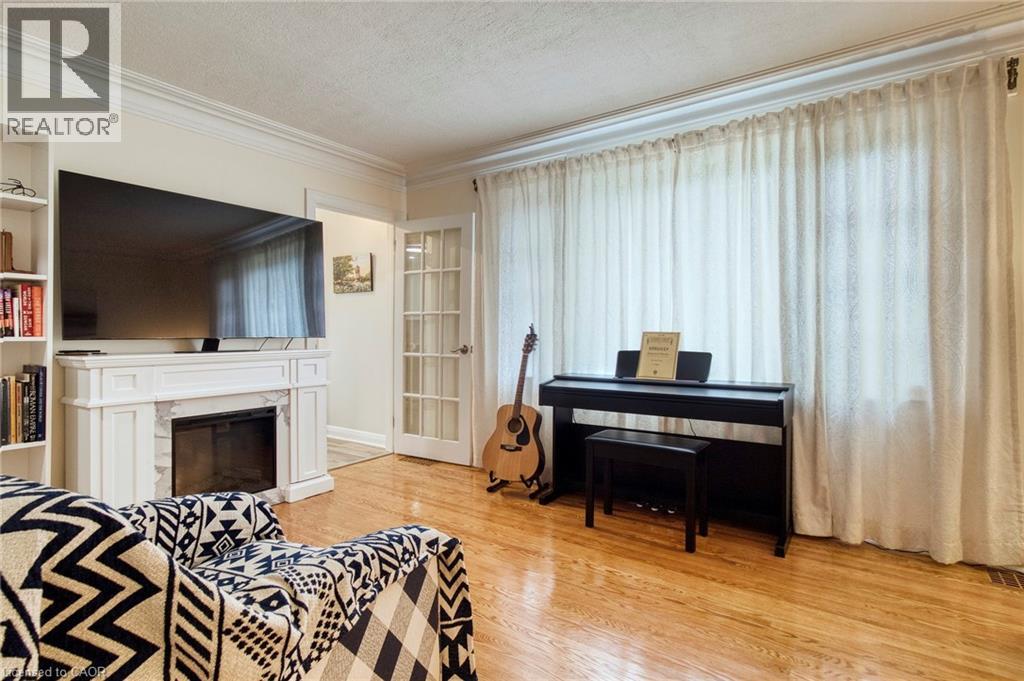 5 BRENTWOOD Avenue - 11