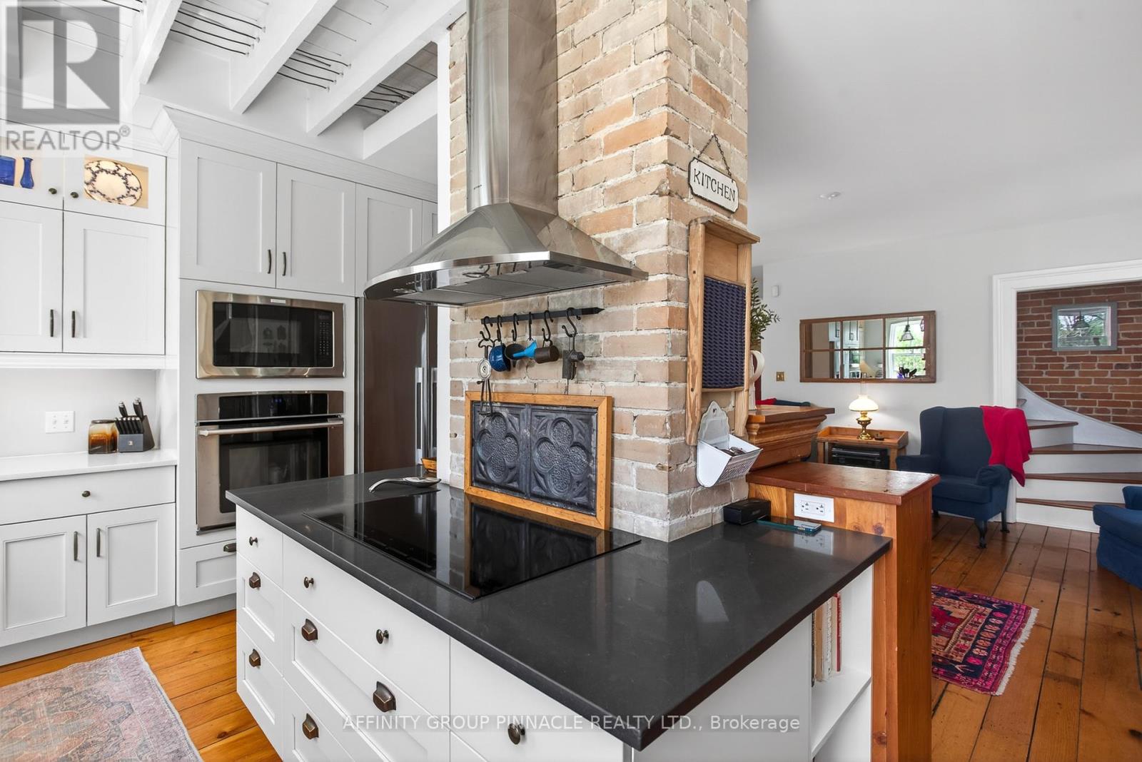145 KING STREET - 21