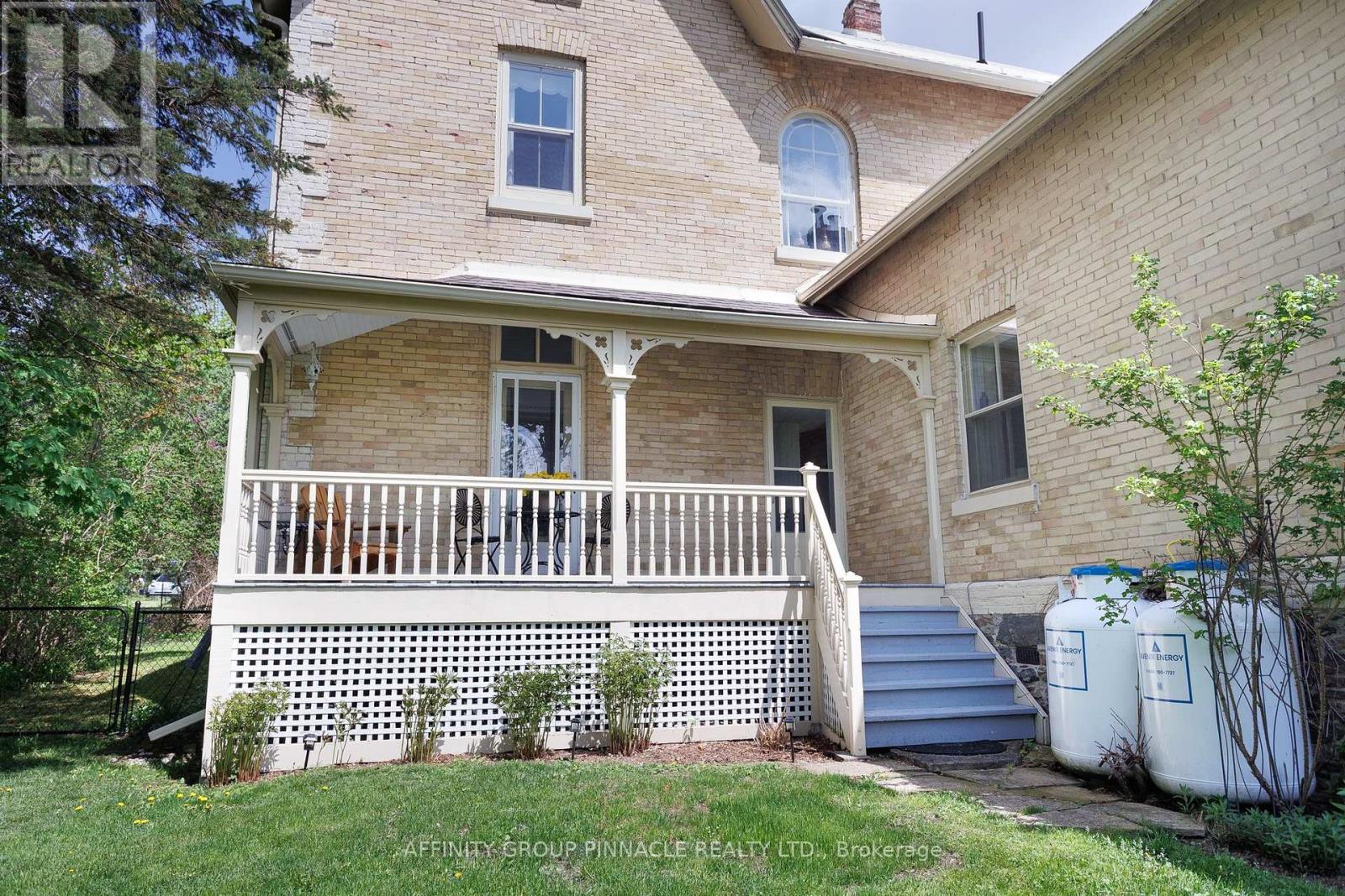 145 KING STREET - 43