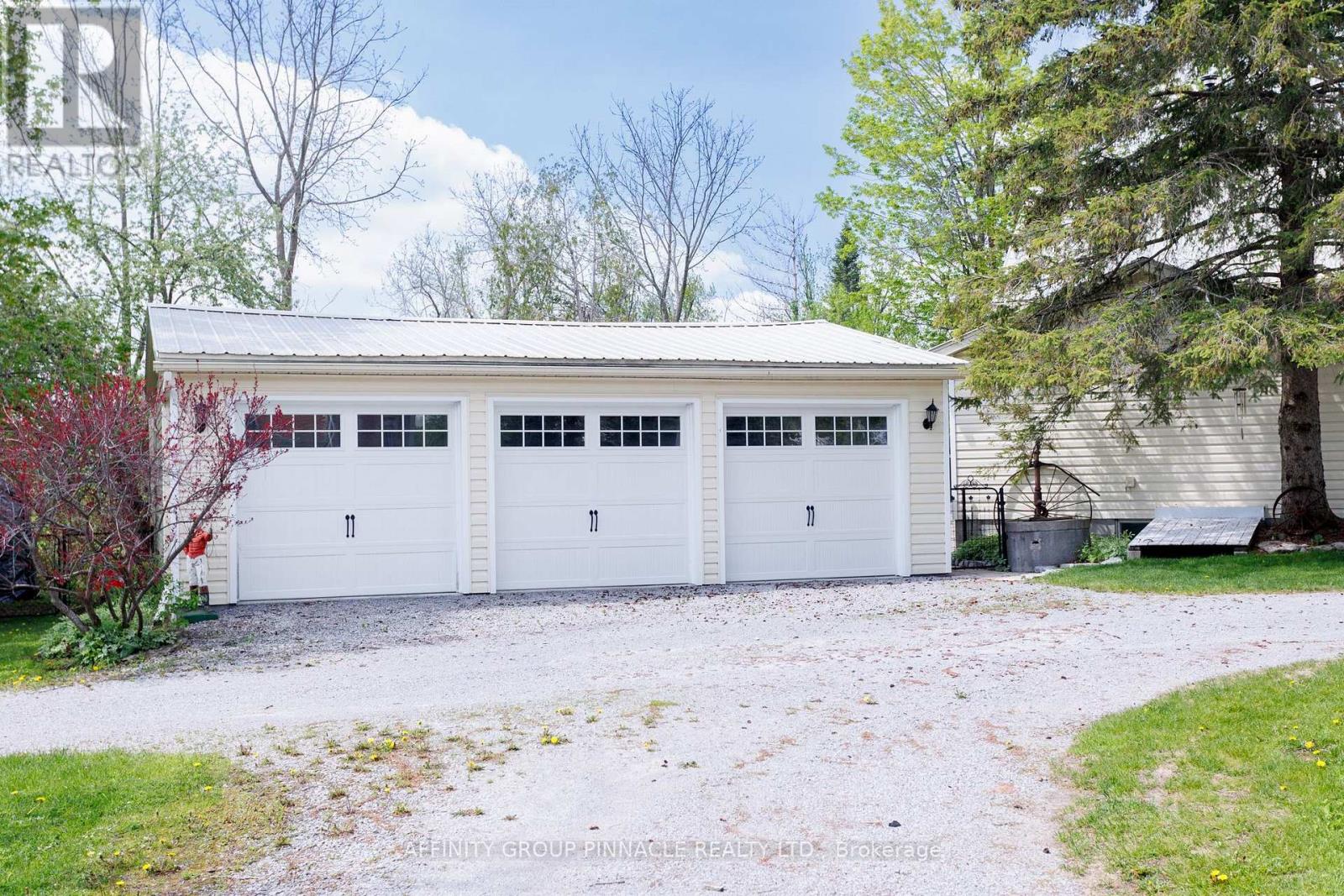 145 KING STREET - 6