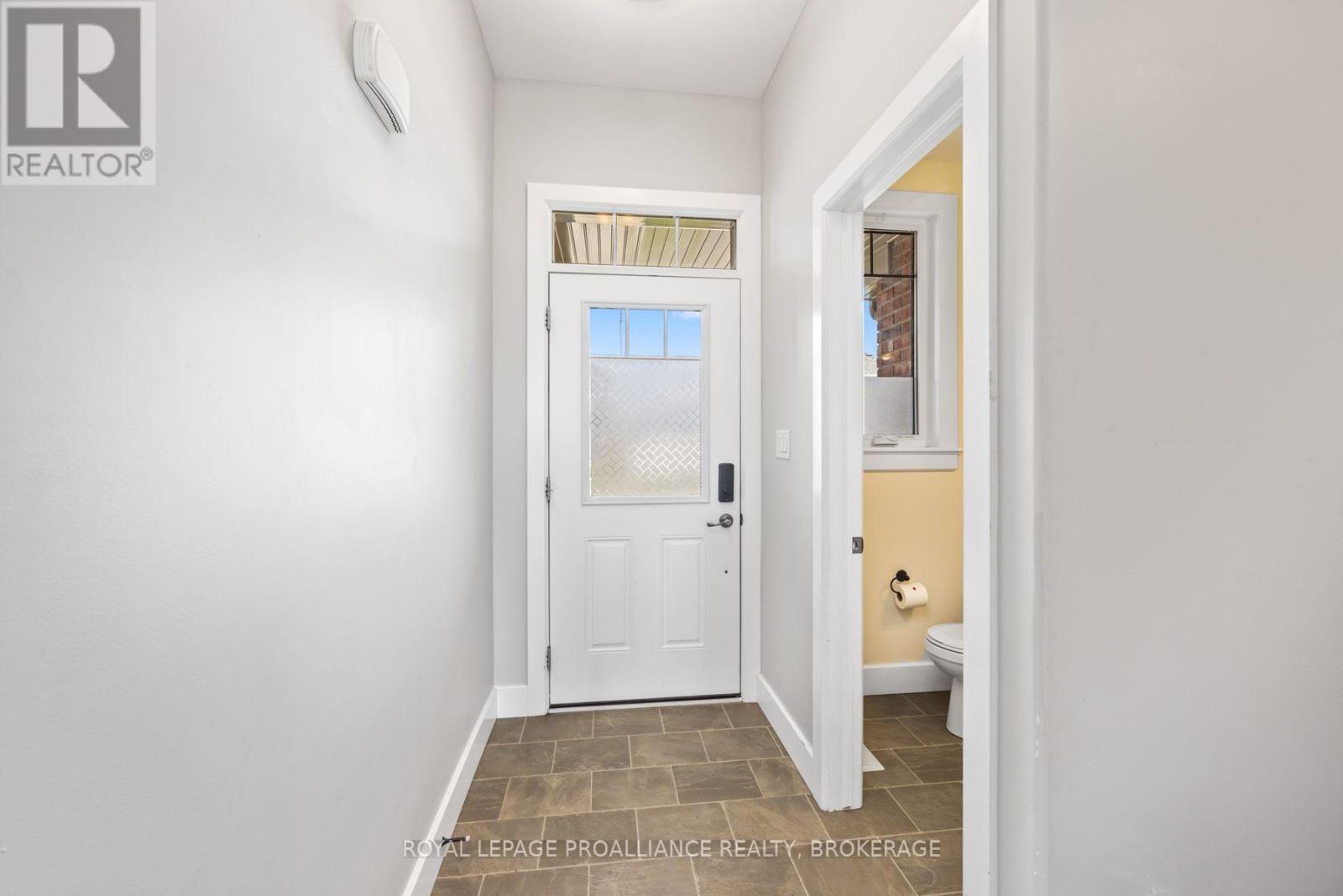 184 DR RICHARD JAMES CRESCENT - 12