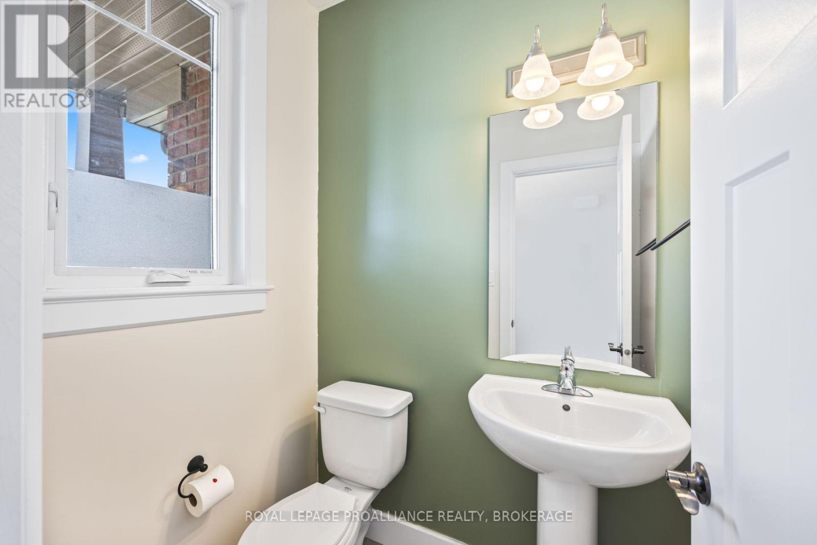 184 DR RICHARD JAMES CRESCENT - 14