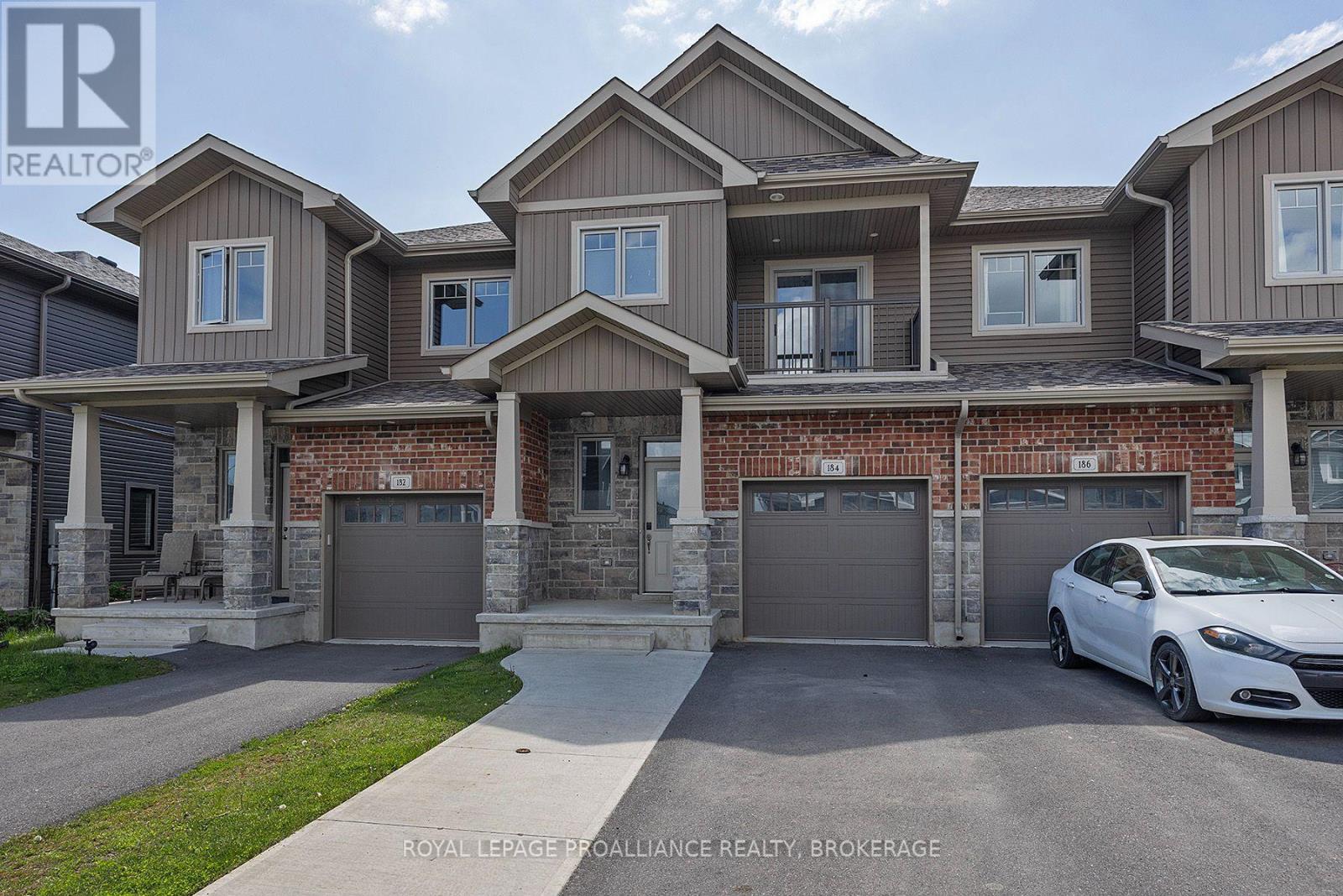 184 DR RICHARD JAMES CRESCENT - 2