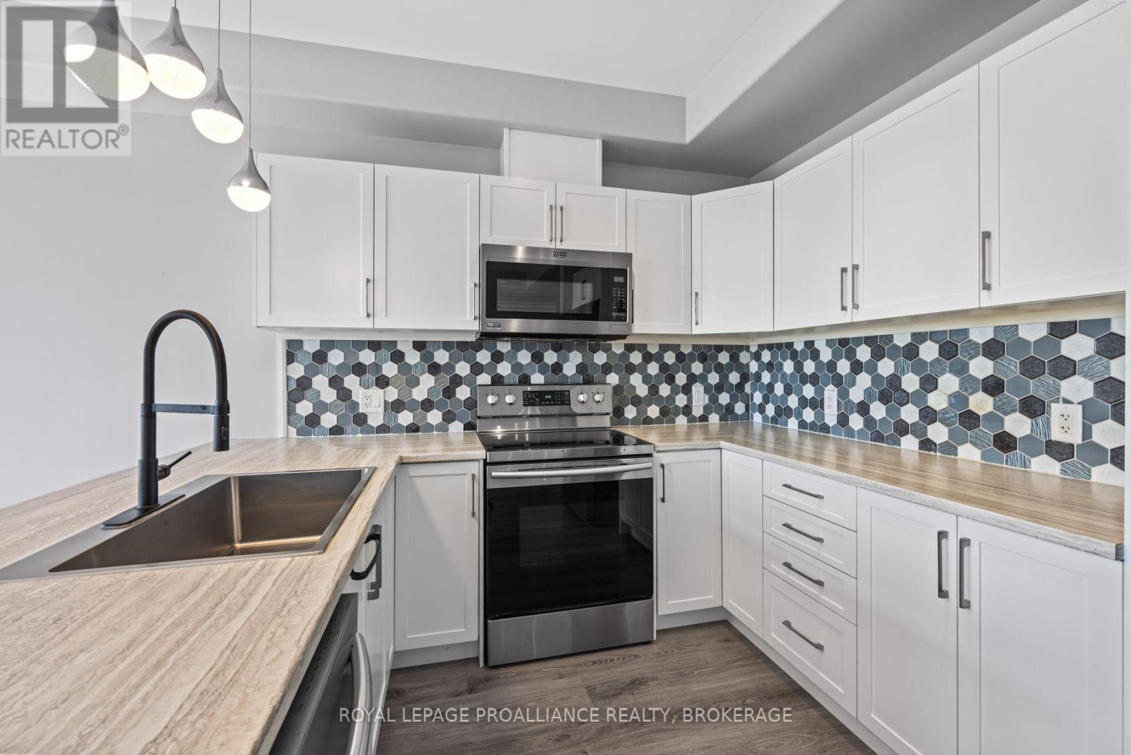 184 DR RICHARD JAMES CRESCENT - 21
