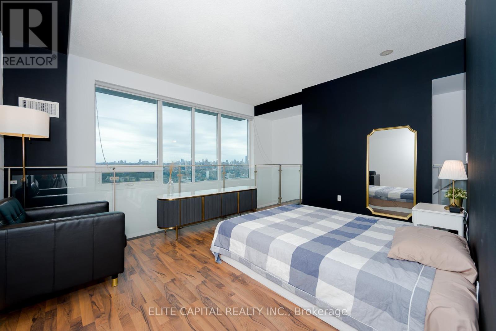 #2207 59 EAST LIBERTY STREET - 12