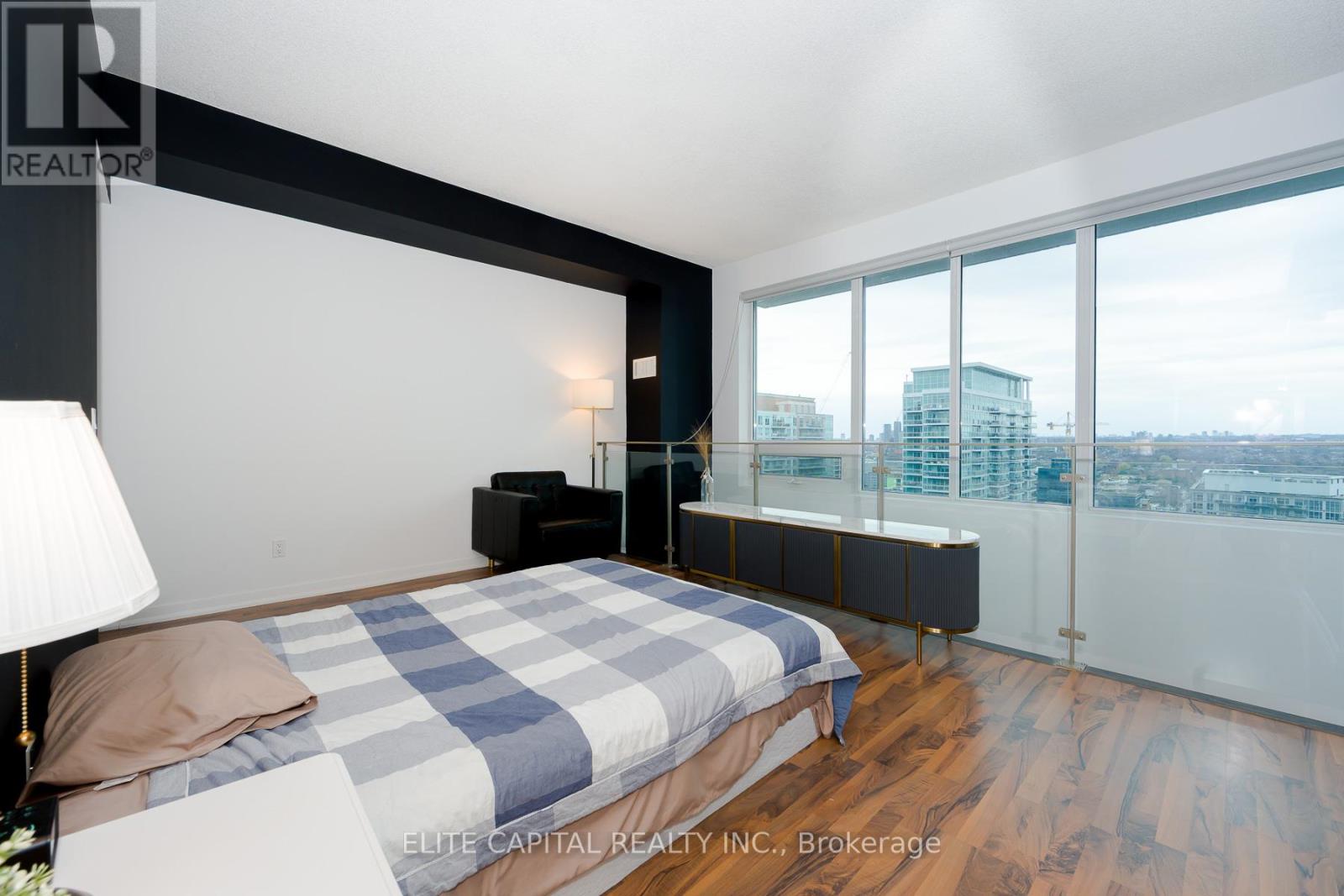 #2207 59 EAST LIBERTY STREET - 14