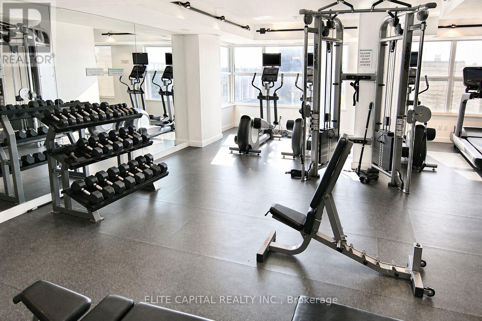 #2207 59 EAST LIBERTY STREET - 24