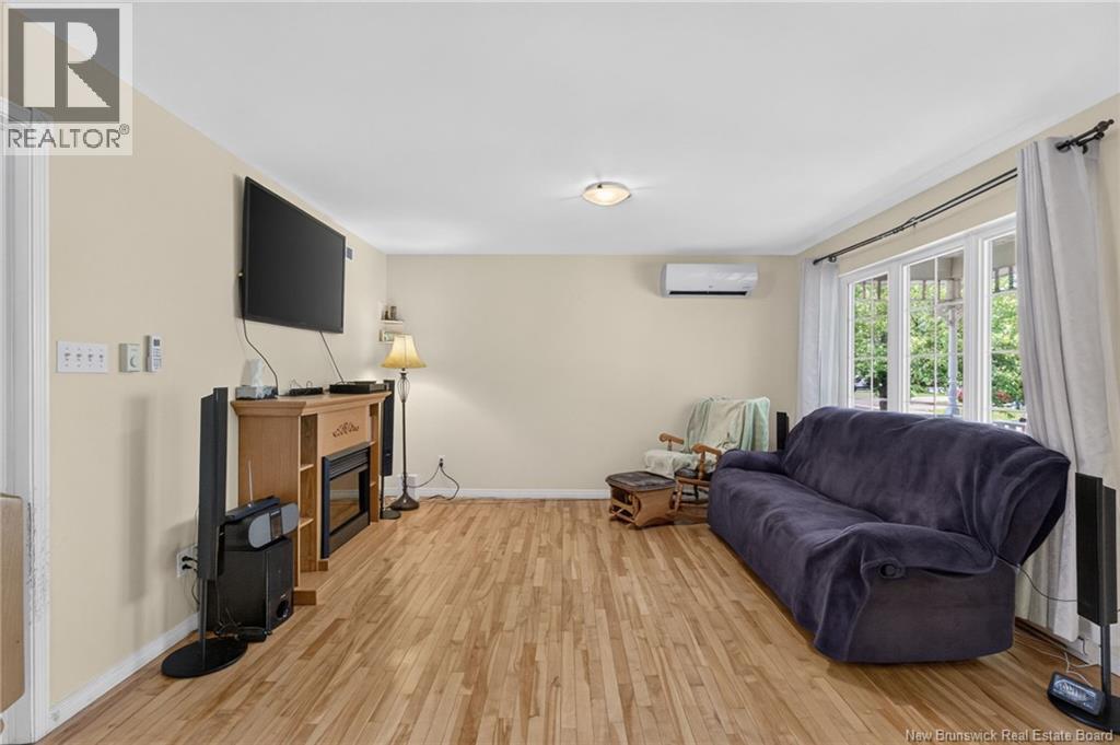 24 Stoneham - 8