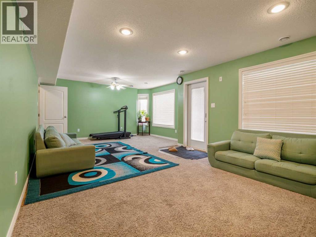 350 Mt Sunburst Way W — photo 29