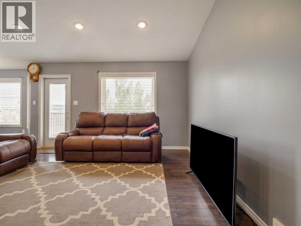 350 Mt Sunburst Way W — photo 17