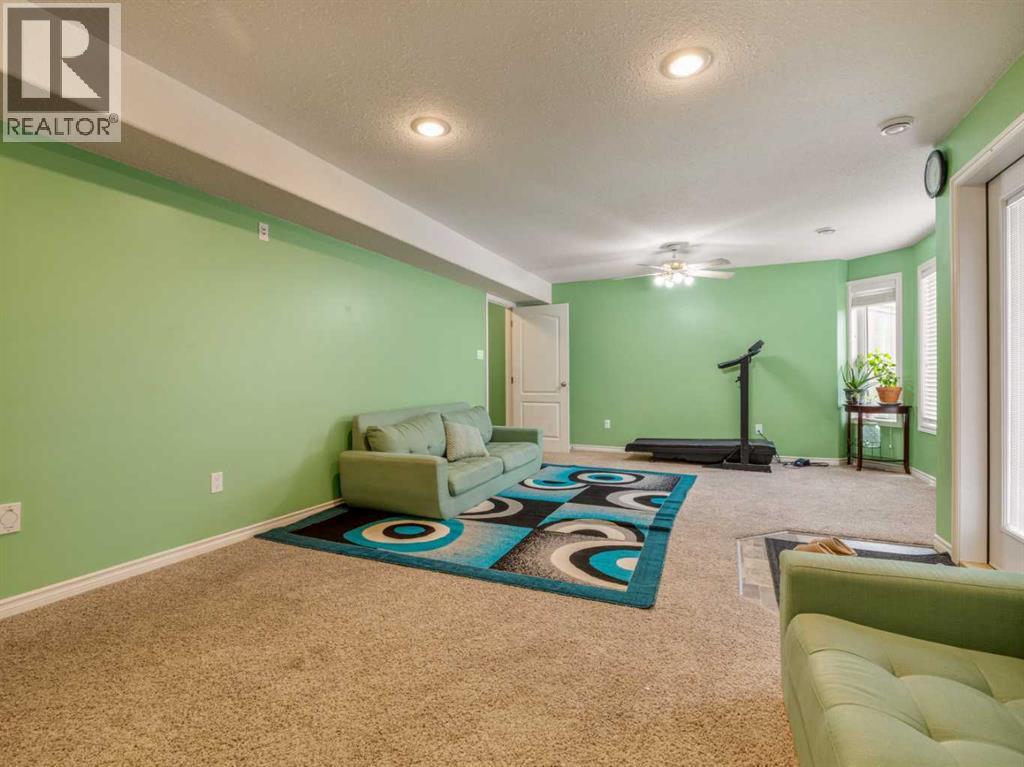 350 Mt Sunburst Way W — photo 28