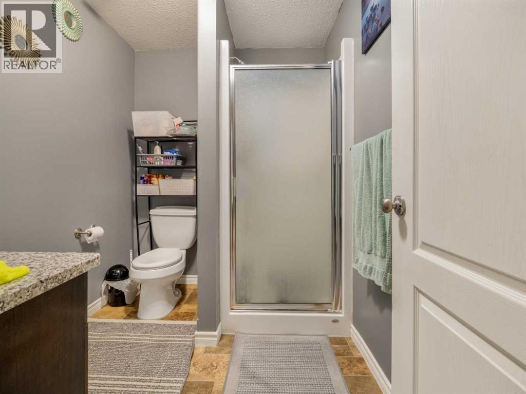 350 Mt Sunburst Way W — photo 34