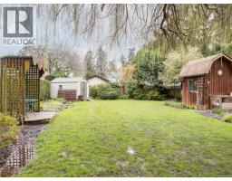 745 Middleton St, Saanich, BC V9A2E1 Photo 30