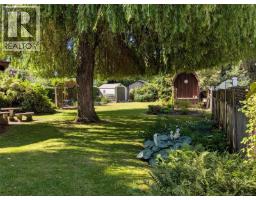 745 Middleton St, Saanich, BC V9A2E1 Photo 31