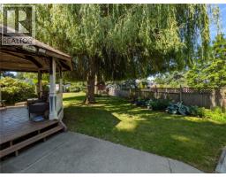 745 Middleton St, Saanich, BC V9A2E1 Photo 34