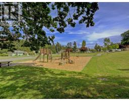 745 Middleton St, Saanich, BC V9A2E1 Photo 50