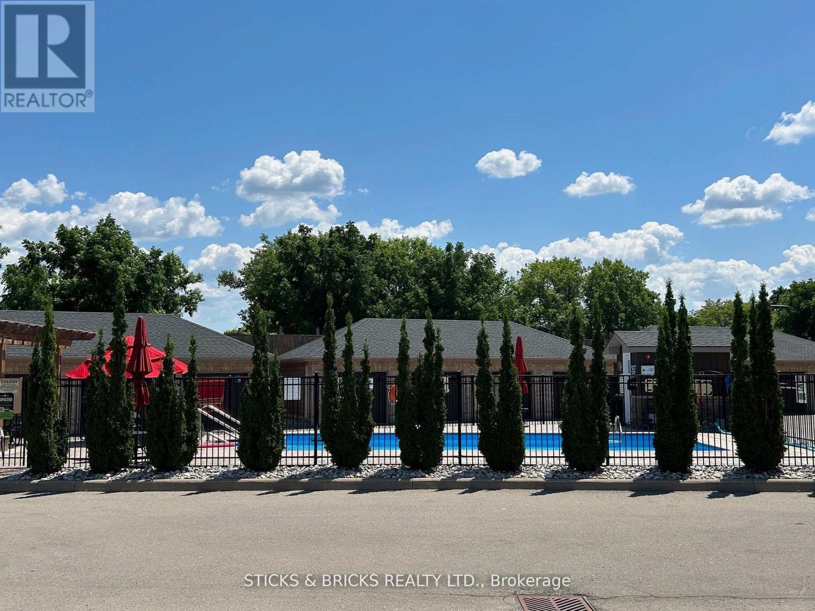 #111 4644 PETTIT AVENUE - 20
