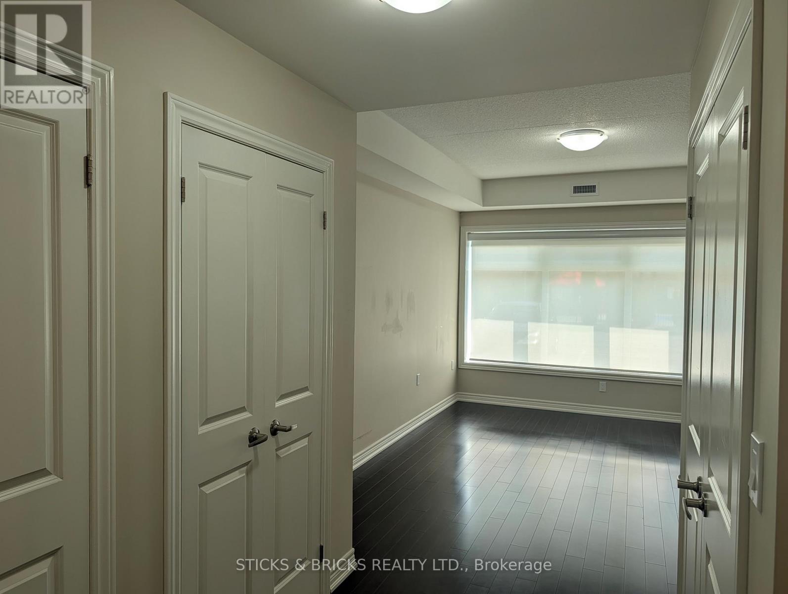 #111 4644 PETTIT AVENUE - 12