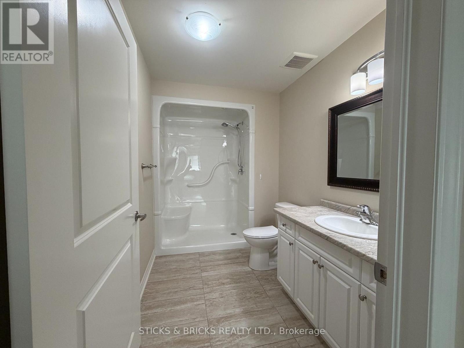 #111 4644 PETTIT AVENUE - 14