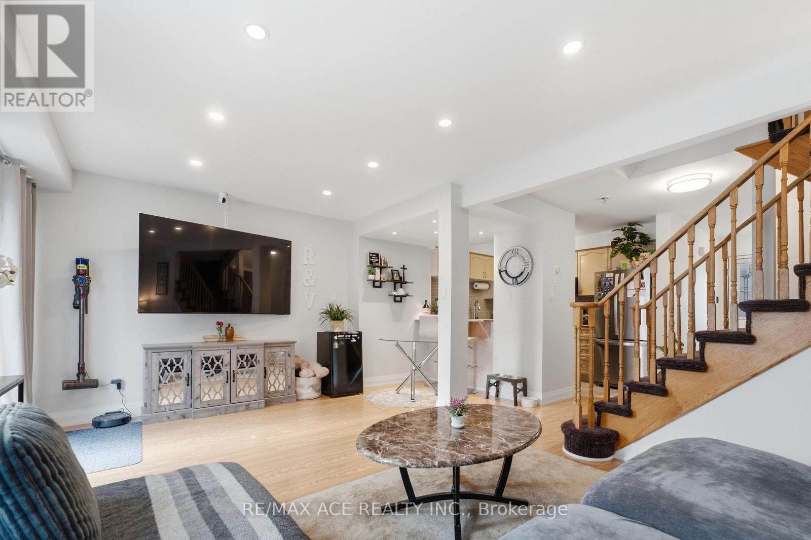 1563 NIPISSING COURT - 19