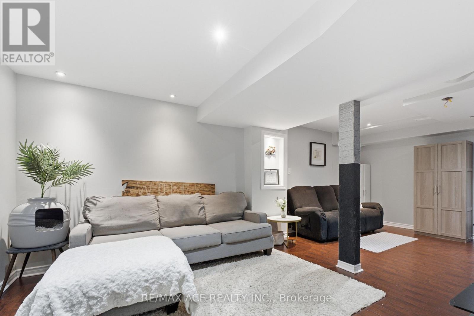 1563 NIPISSING COURT - 38