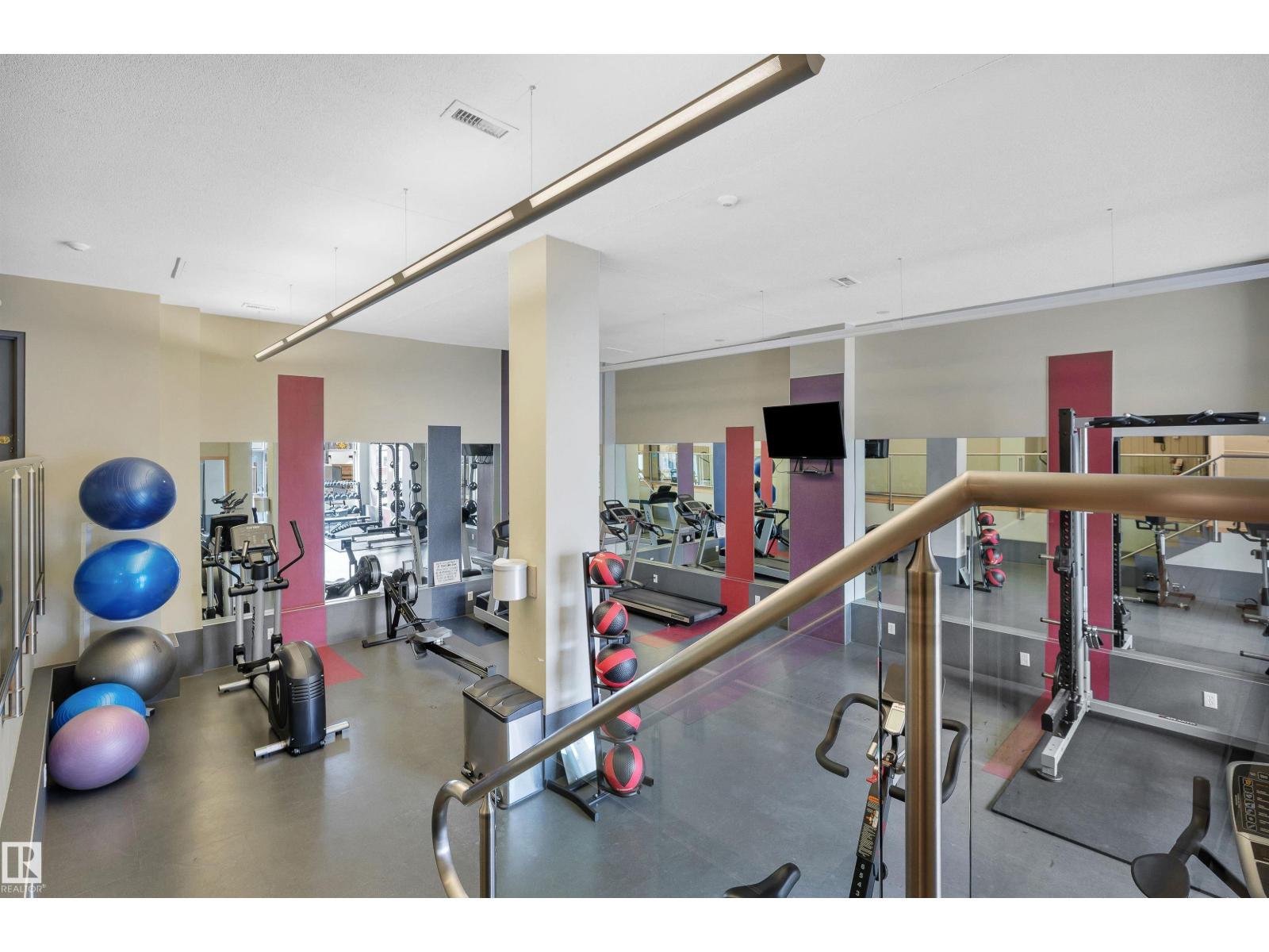 #1402 9835 113 ST NW - 28