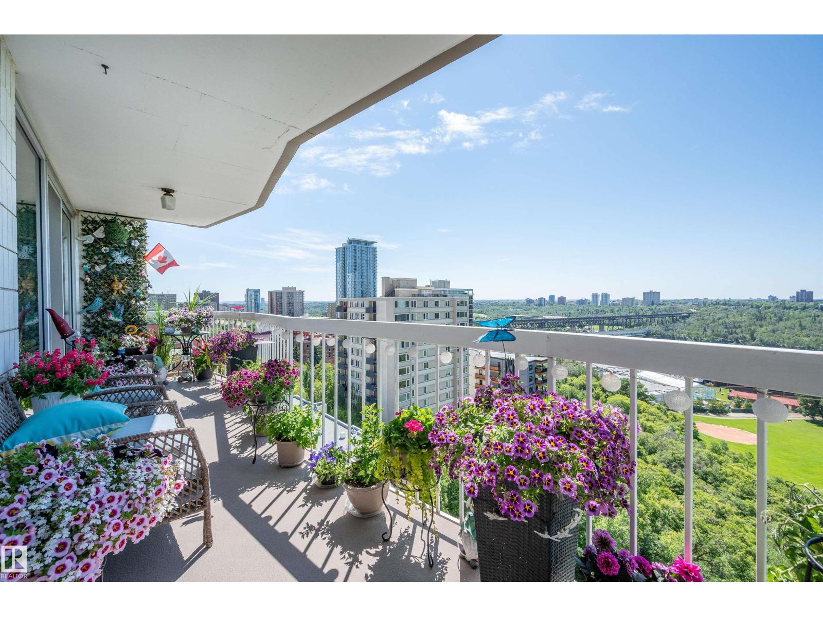 #1402 9835 113 ST NW, Wîhkwêntôwin, Edmonton photo 3