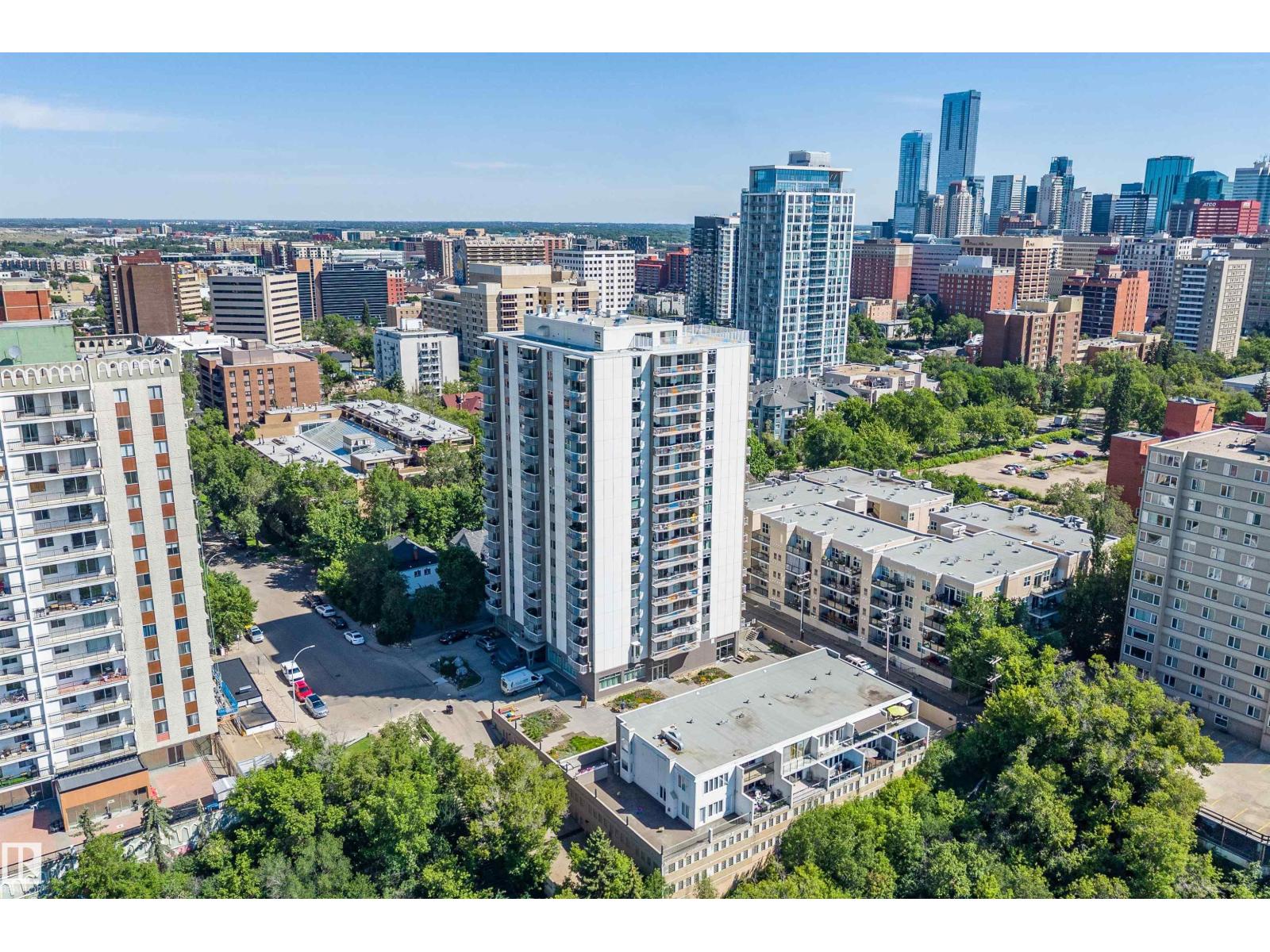 #1402 9835 113 ST NW - 51