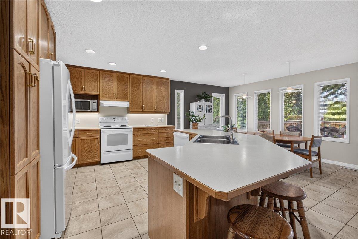 5414 17A AV NW - 9