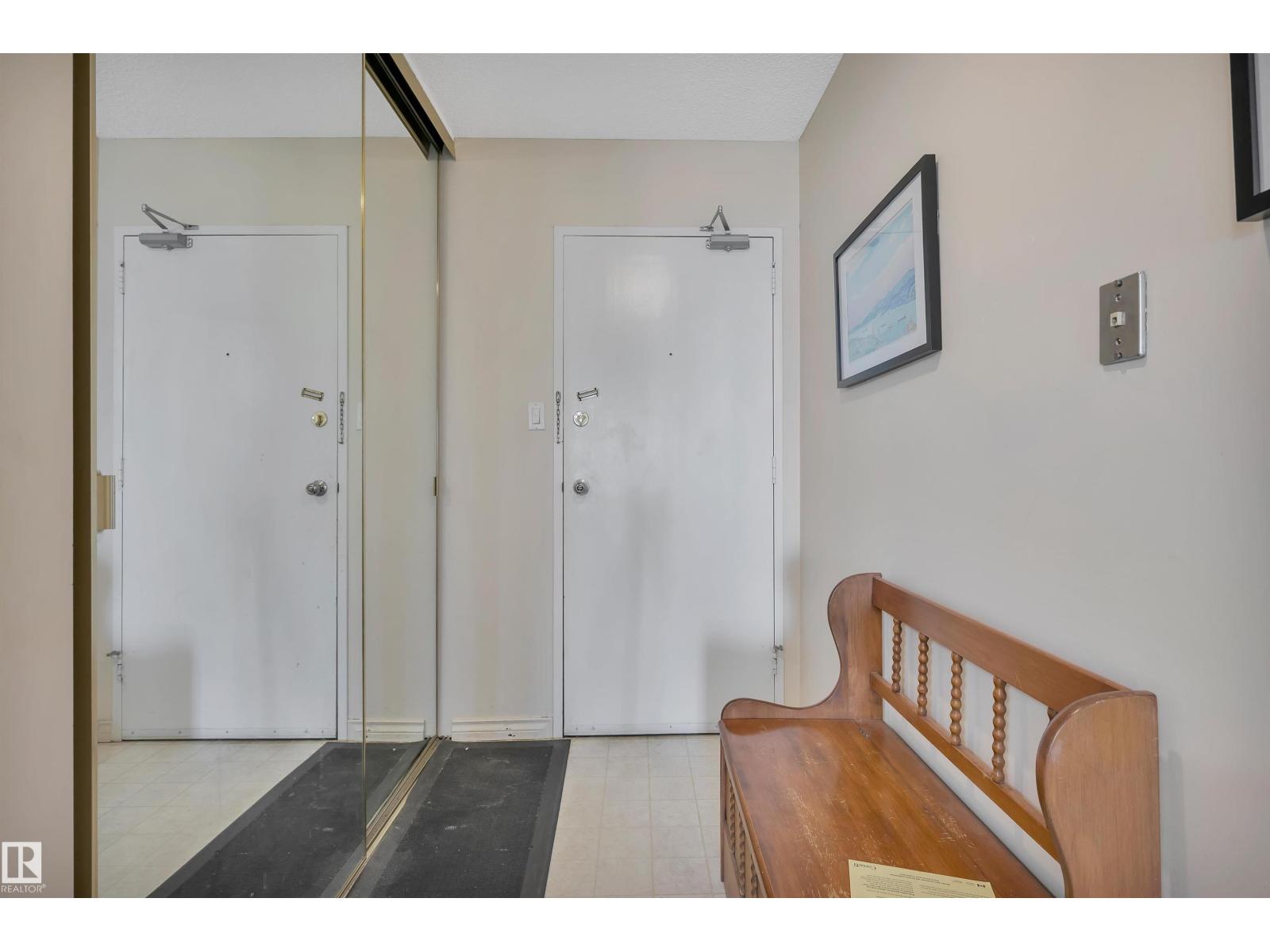 #1405 9835 113 ST NW, Wîhkwêntôwin, Edmonton photo 3