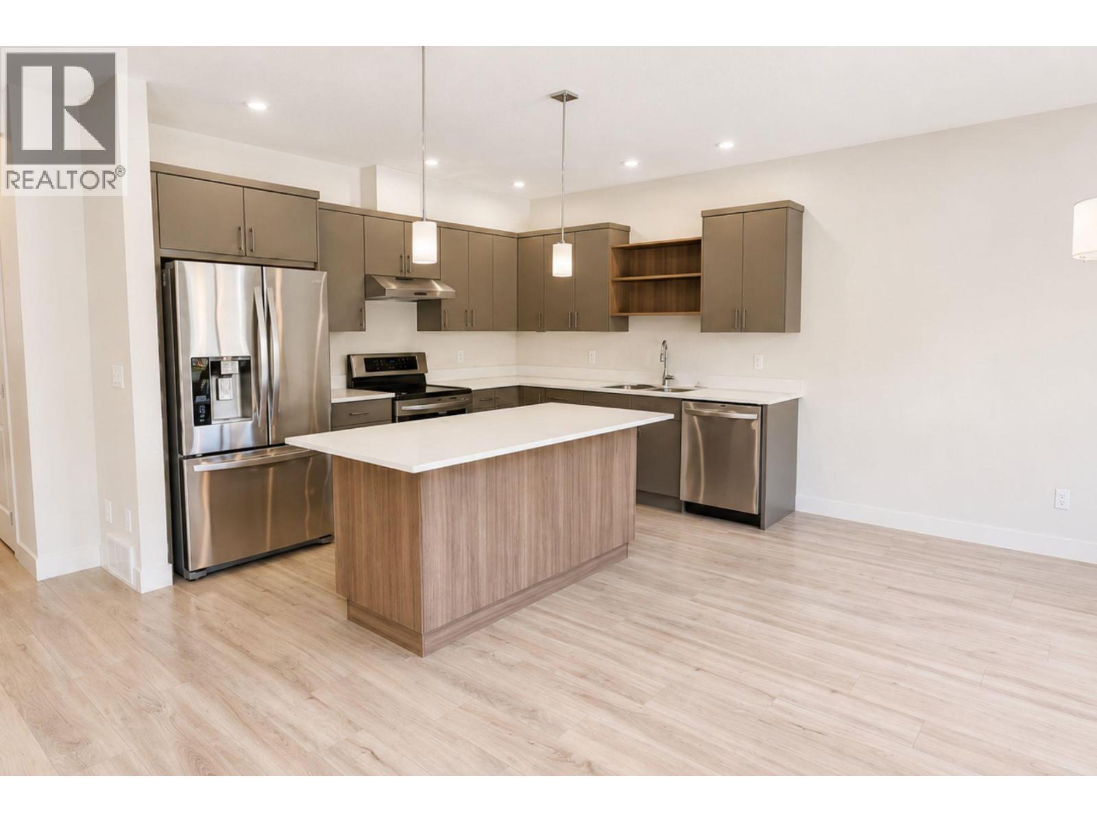 376 WING Place - 3