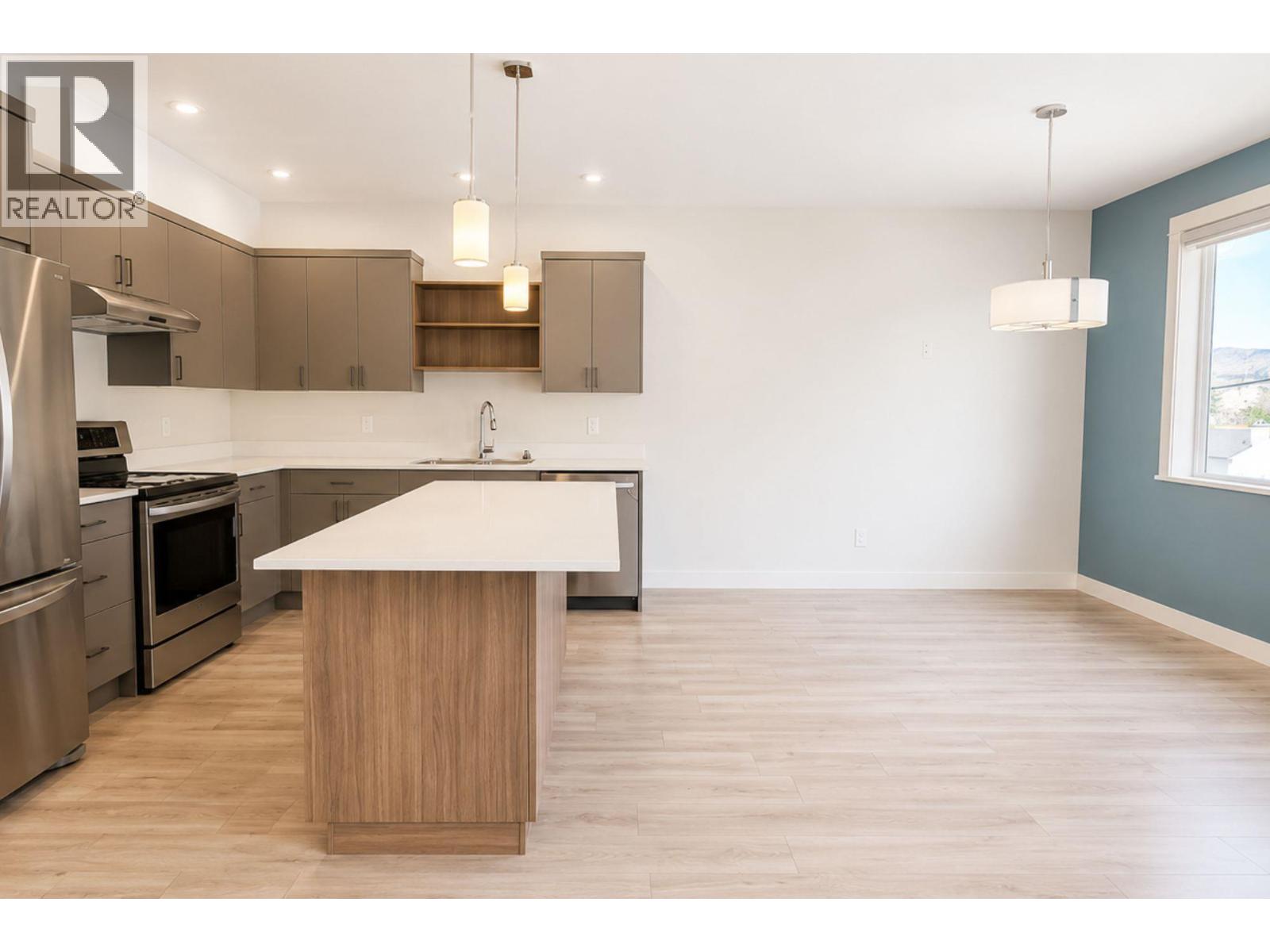 376 WING Place - 5