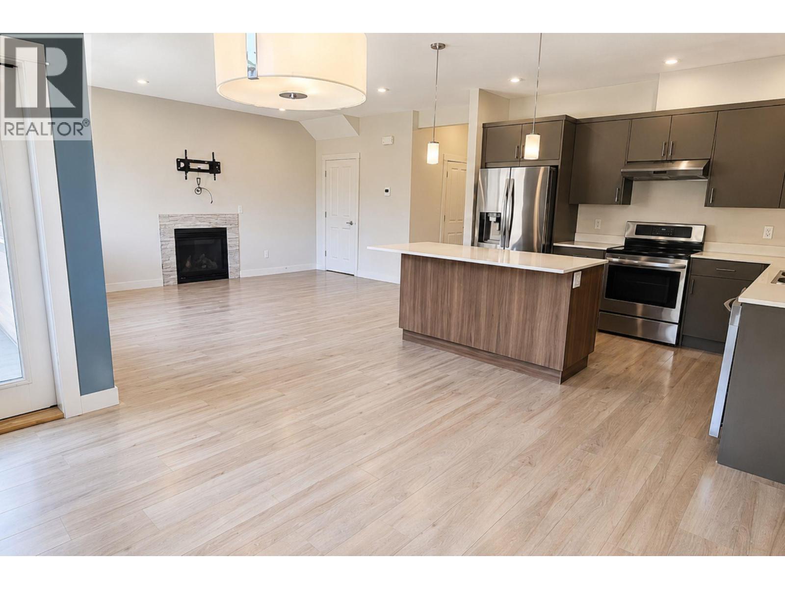 376 WING Place - 6