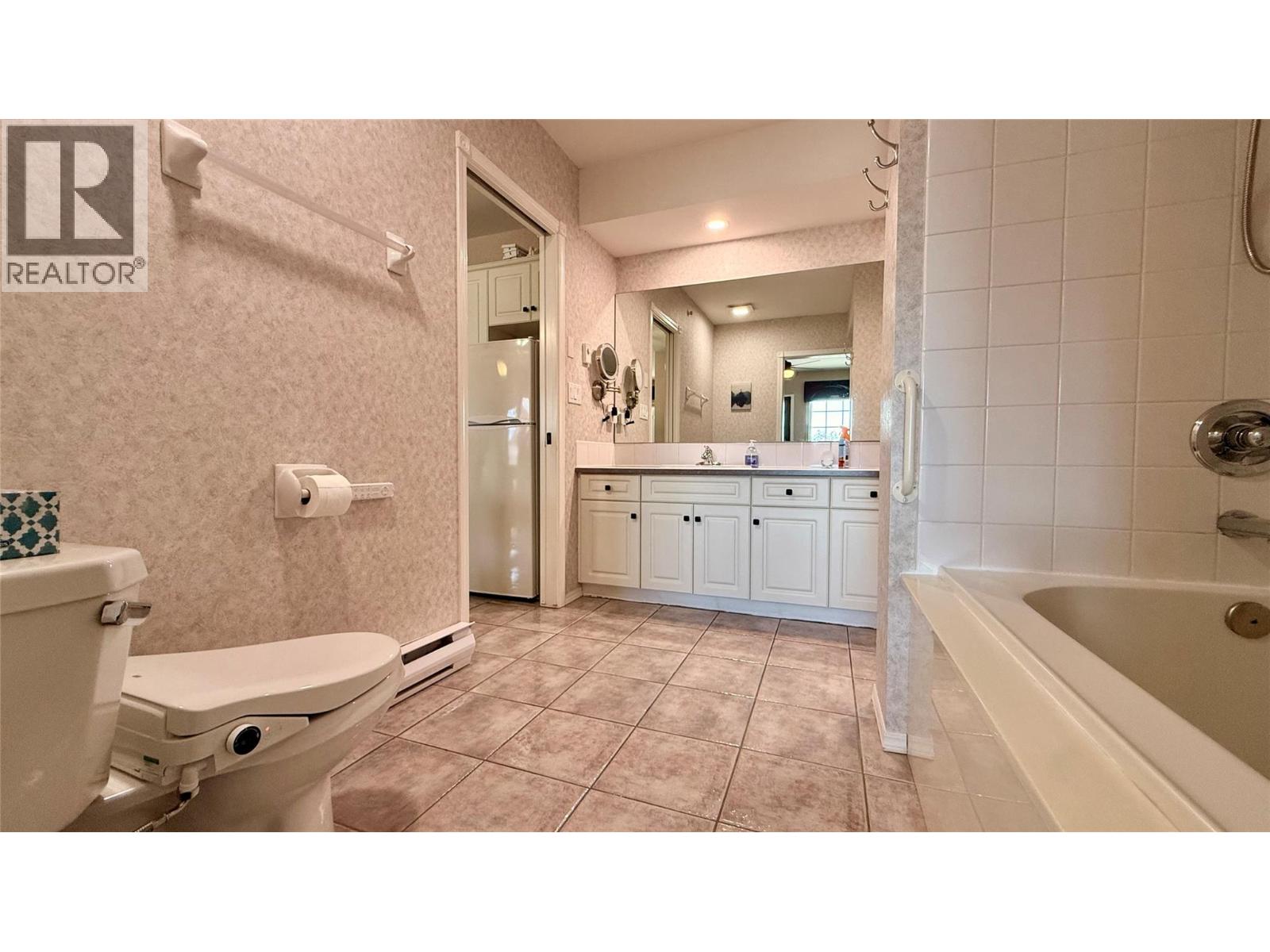 5052 RIVERVIEW Road Unit# 5009B, Fairmont Hot Springs