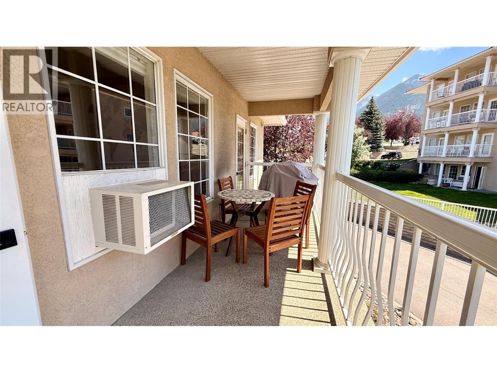 5052 RIVERVIEW Road Unit# 5009B, Fairmont Hot Springs