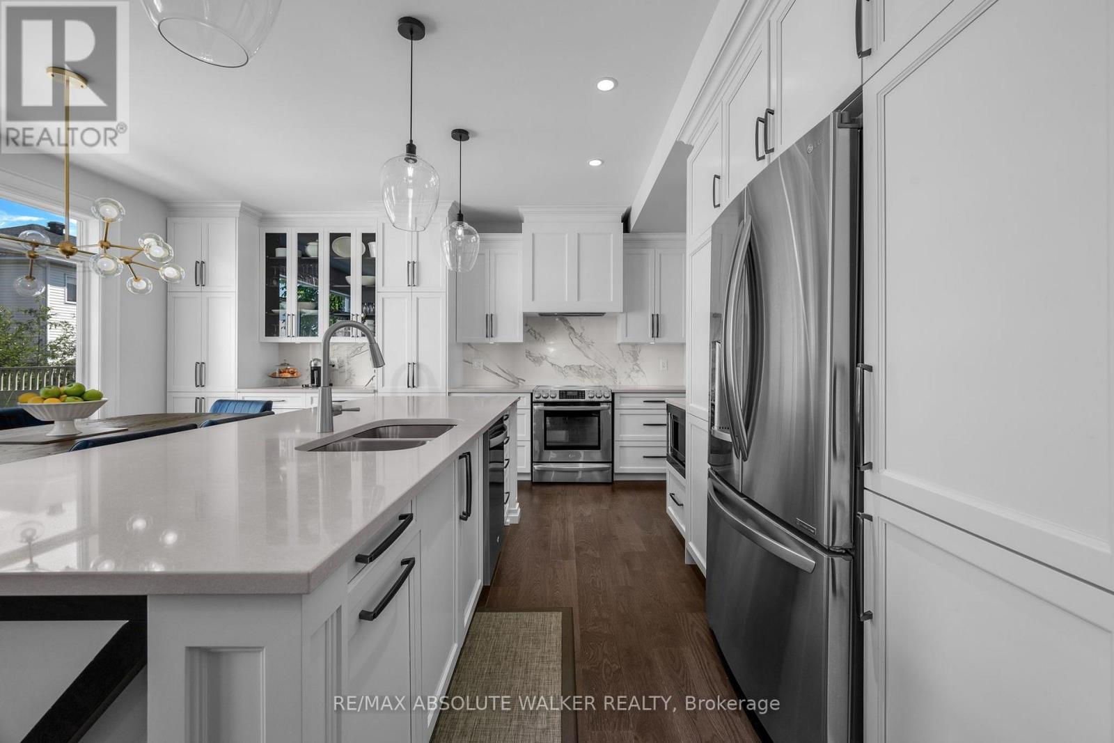 2207 SANDMAN CRESCENT, Ottawa. Luxury613. By Peter Sagos - Image 13